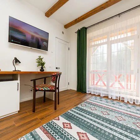 Villa Freeman-4 весь триповерховий для 10гостей Bukovel